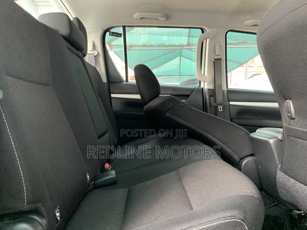 Toyota Hilux Revo Smart Cab Deisel 2.4 AWD 2018 Off white