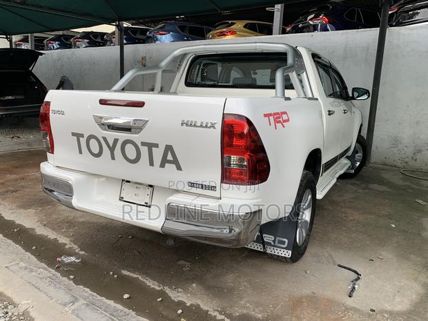 Toyota Hilux Revo Smart Cab Deisel 2.4 AWD 2018 Off white