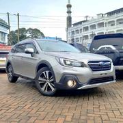 Subaru Outback 2018 Gray for sale