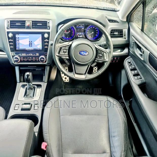 Subaru Outback 2018 Gray