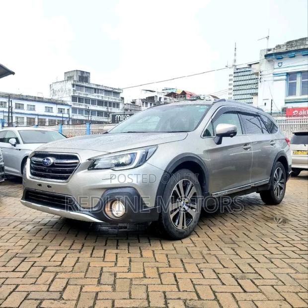 Subaru Outback 2018 Gray