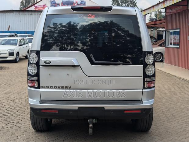 Land Rover Discovery 2015 Silver