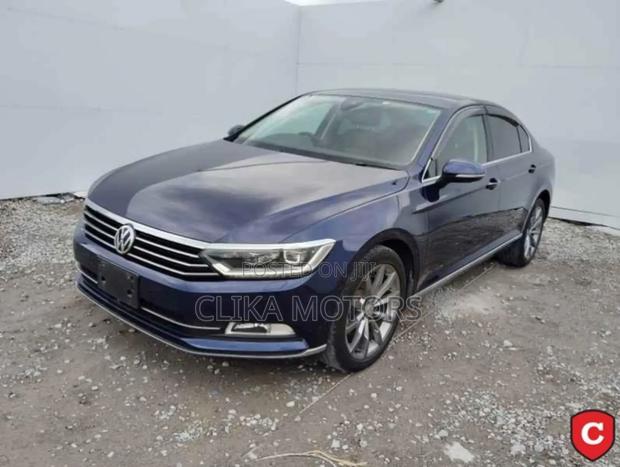 Volkswagen Passat 2018 Blue