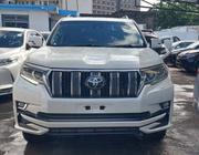 Toyota Land Cruiser Prado 2.8 2019 White for sale