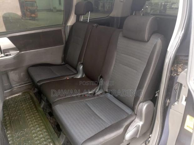 Toyota Voxy 2011 Blue