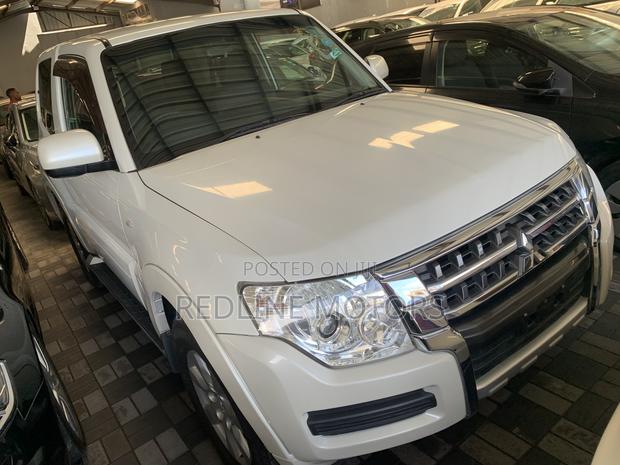 Mitsubishi Pajero V80 3.0 VR-I 2017 White