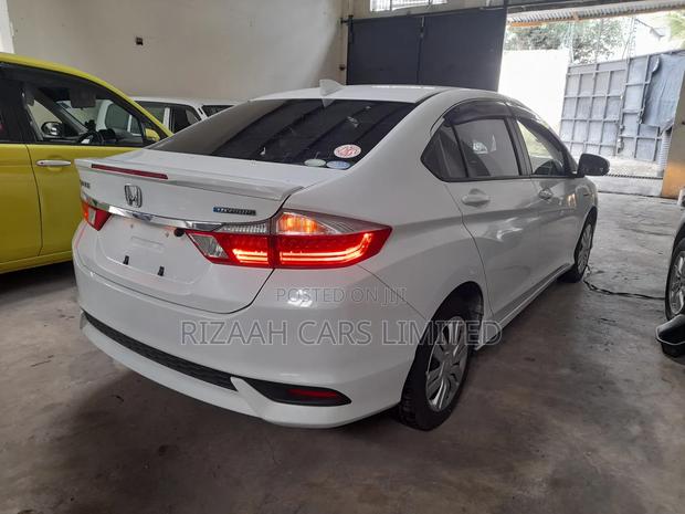 Honda Grace 1.5 Hybrid AWD 2018 White