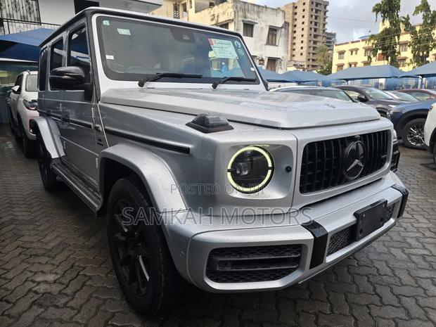 Mercedes-Benz G-Class 2023 Silver