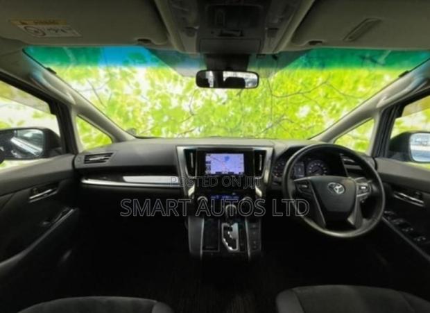 Toyota Vellfire 2018 Black