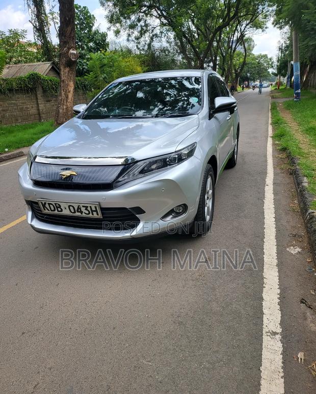 Toyota Harrier 2.0 2014 Silver