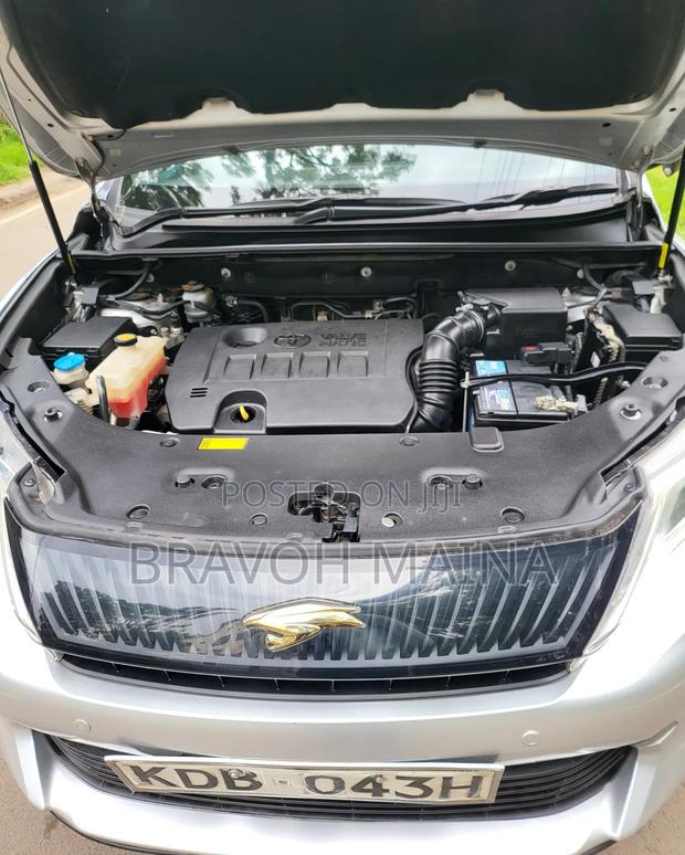 Toyota Harrier 2.0 2014 Silver