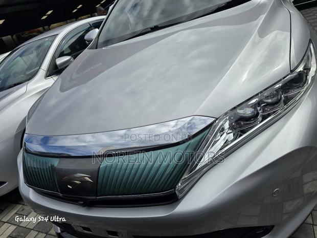 Toyota Harrier 2018 Silver