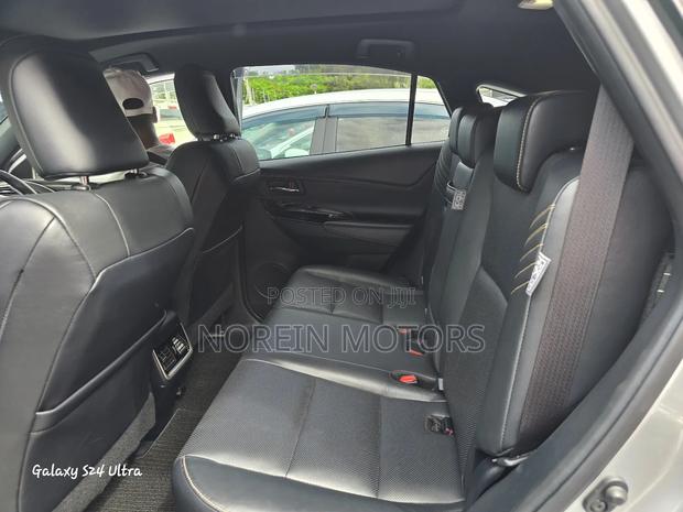 Toyota Harrier 2018 Silver