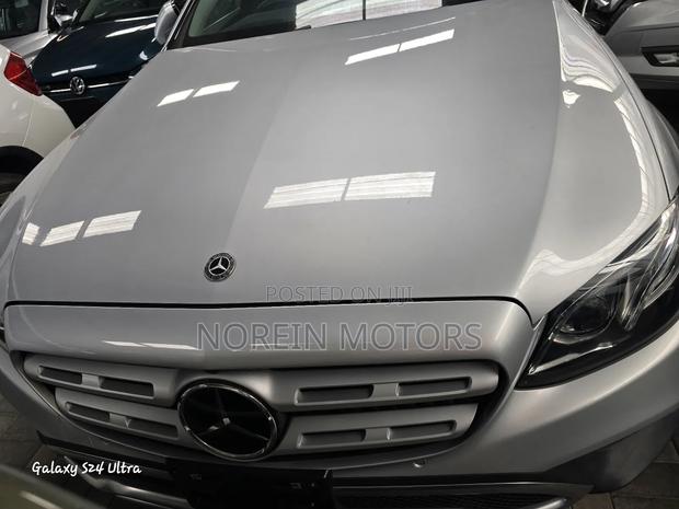 Mercedes-Benz E220 2018 Silver