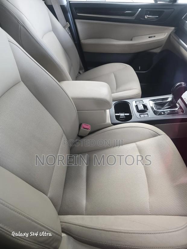 Subaru Outback 2018 Green