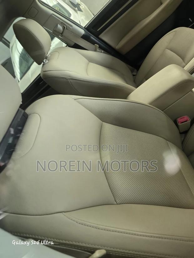 Subaru Outback 2018 Green