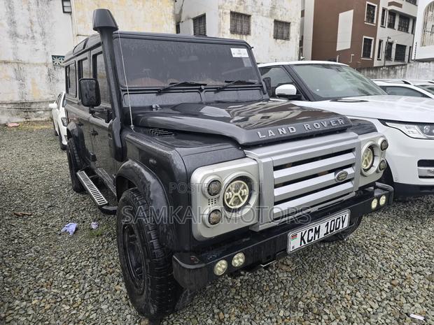 Land Rover Defender 2011 Gray