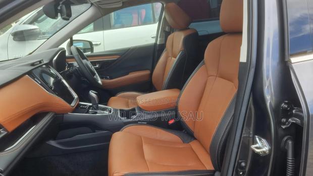 Subaru Outback 2022 Gray