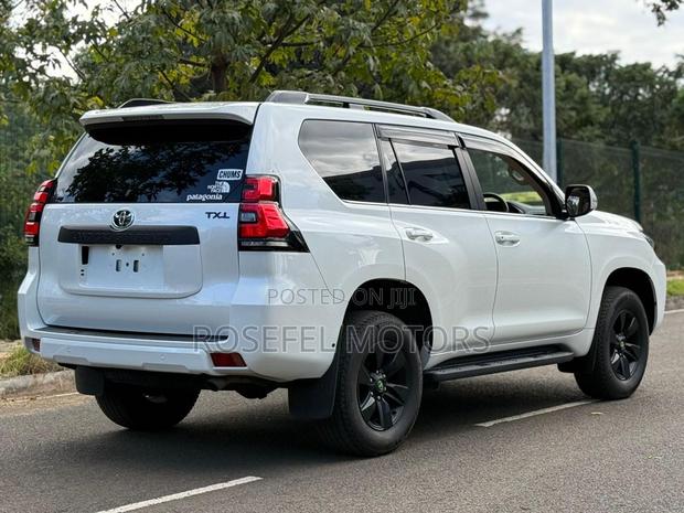 Toyota Land Cruiser Prado 2020 White