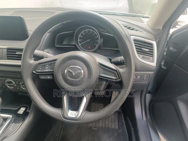 Mazda Axela 2018 Silver