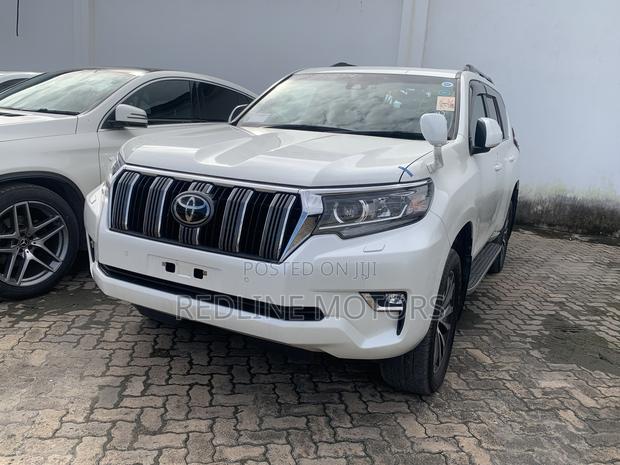 Toyota Land Cruiser Prado 2.8 2018 Off white