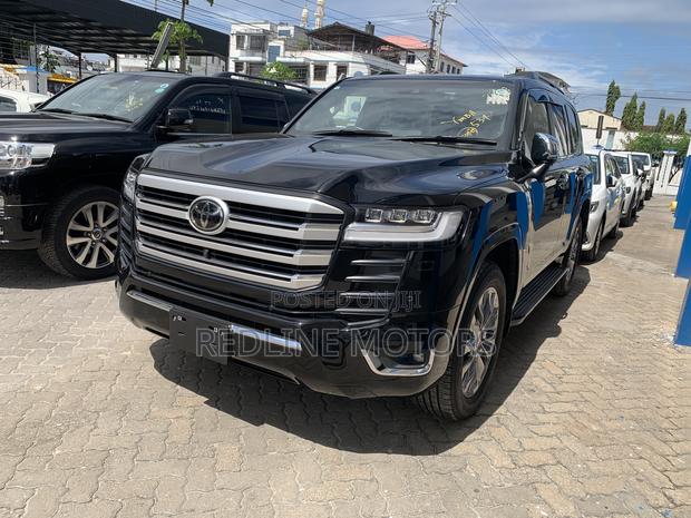 Toyota Land Cruiser 3.5 Petrol 4WD 2022 Black