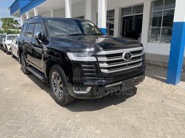 Toyota Land Cruiser 3.5 Petrol 4WD 2022 Black