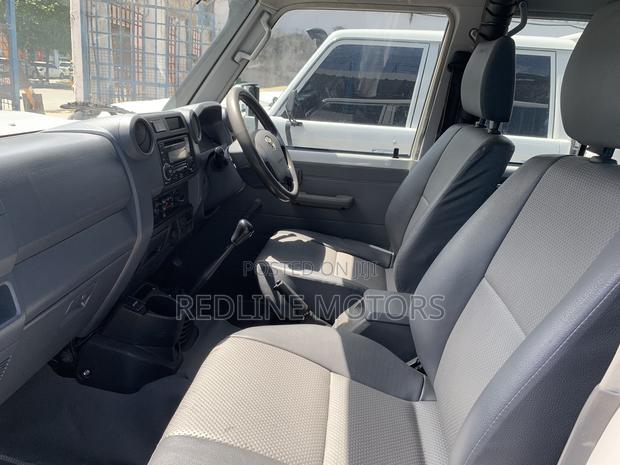 Toyota Land Cruiser 4.5 V8 TD 2018 White
