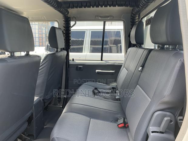Toyota Land Cruiser 4.5 V8 TD 2018 White
