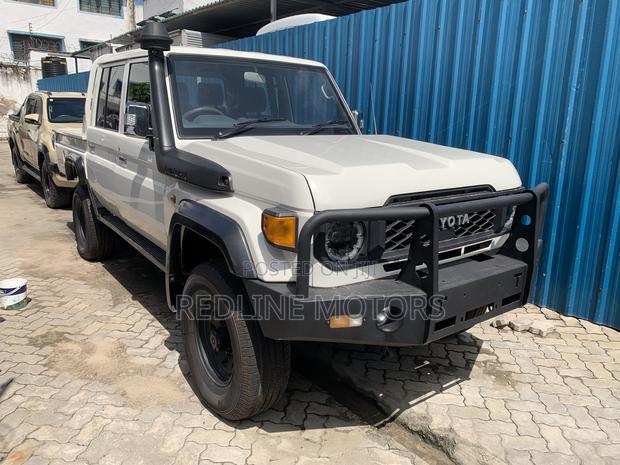 Toyota Land Cruiser 4.5 V8 TD 2018 White