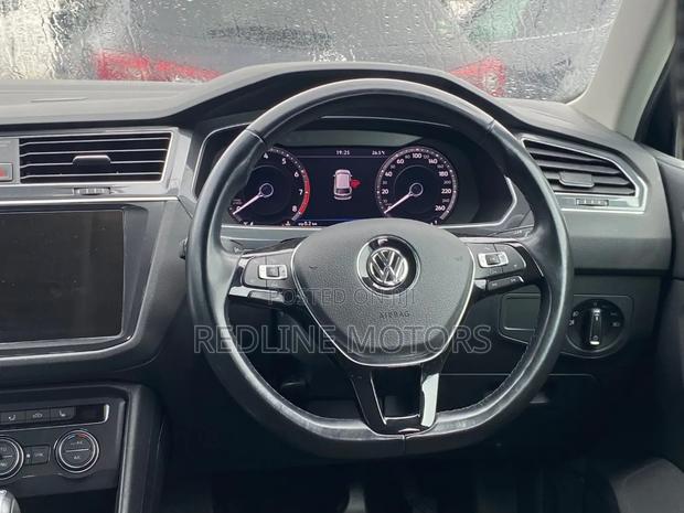 Volkswagen Tiguan 2018 Black