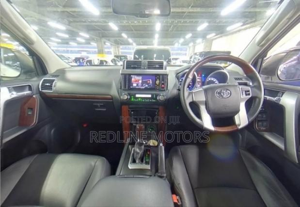 Toyota Land Cruiser Prado 2018 Pearl