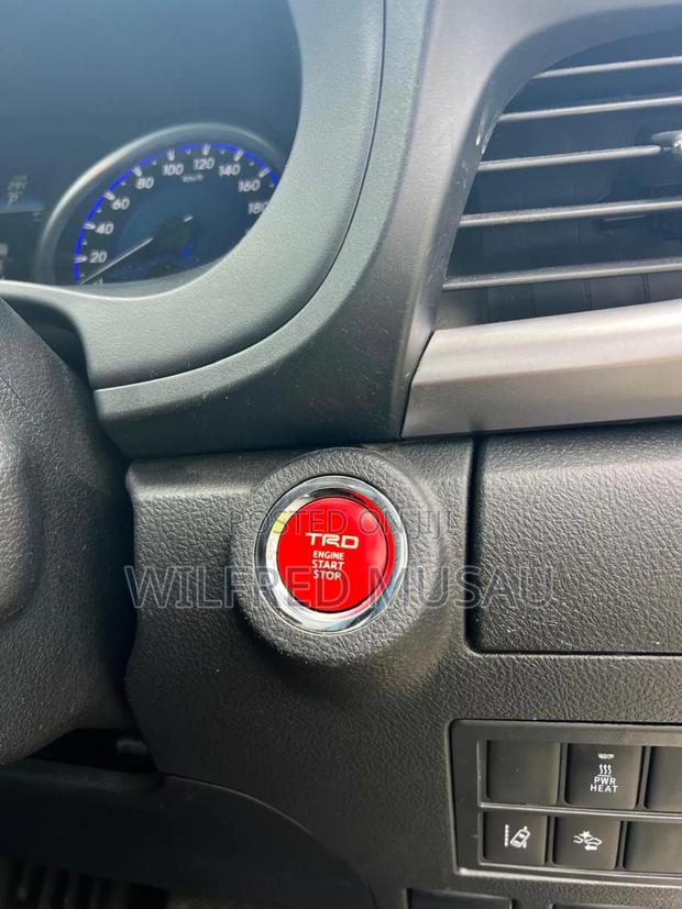 Toyota Hilux 2.4 Diesel 2020 White