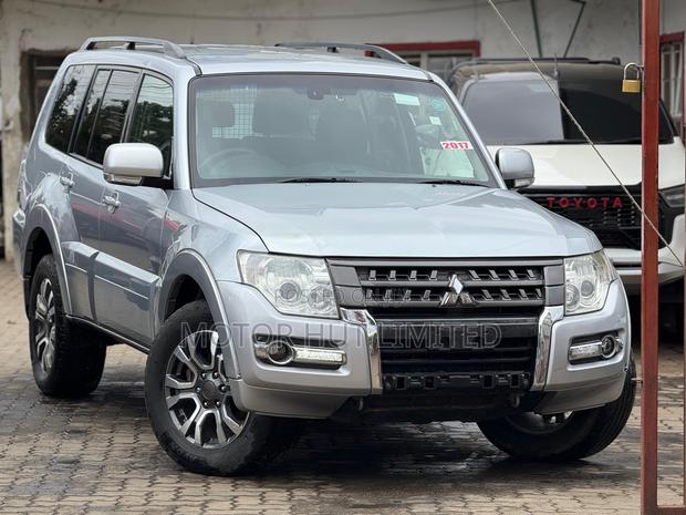 Mitsubishi Shogun 2017 Silver