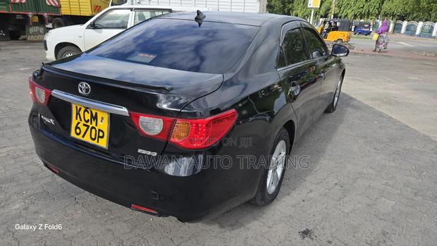 Toyota Mark X 2011 Black