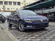 Volkswagen Passat 2018 Blue for sale