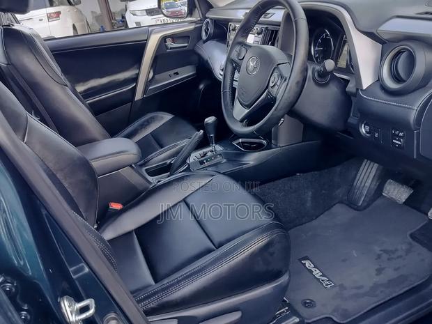 Toyota RAV4 2018 Green