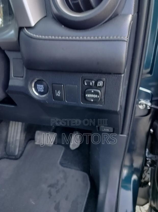 Toyota RAV4 2018 Green