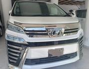 Toyota Vellfire 2018 White for sale