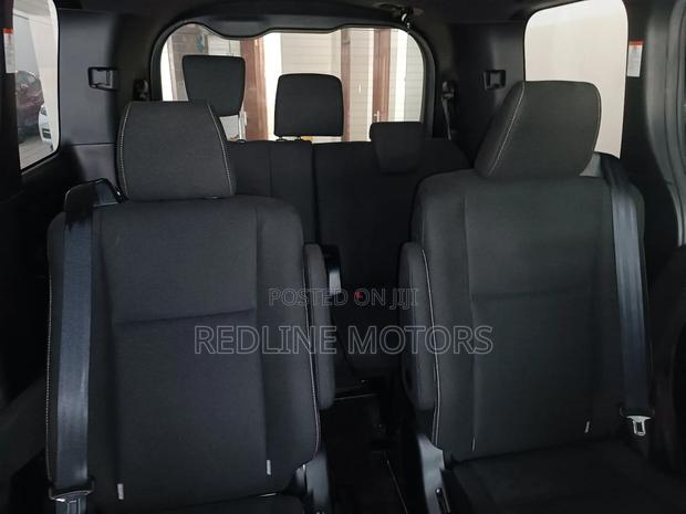 Toyota Esquire 2018 Black
