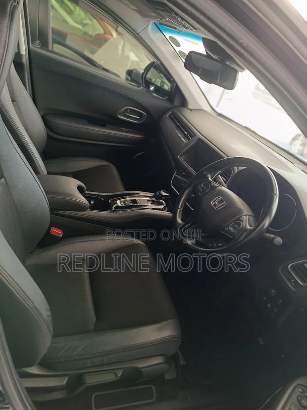 Honda Vezel 1.5 Hybrid 2WD 2017 Silver