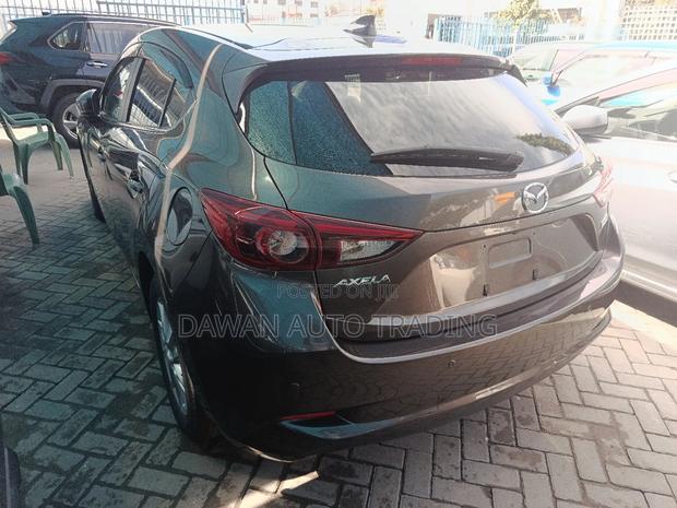 Mazda Axela 2018 Gray