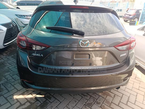 Mazda Axela 2018 Gray