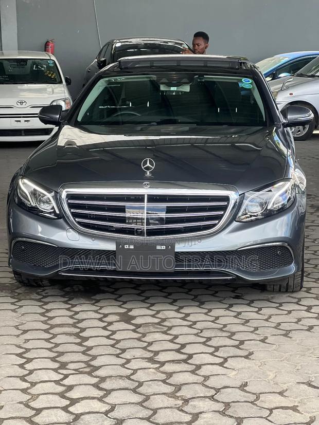 Mercedes-Benz E400 2018 Gray