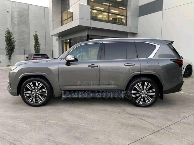 Lexus LX 2024 Gray