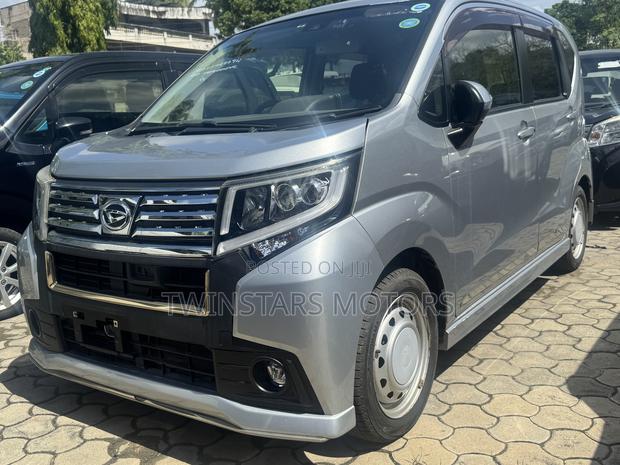 Daihatsu Move 2021 Silver