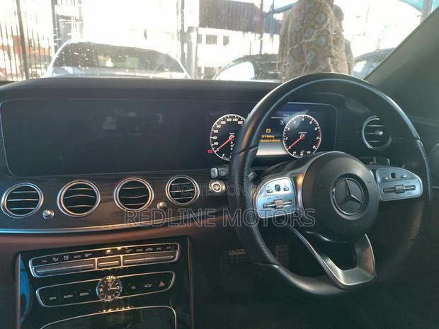 Mercedes-Benz E200 2018 Black