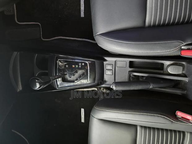 Toyota Corolla Fielder 2018 Matt Black
