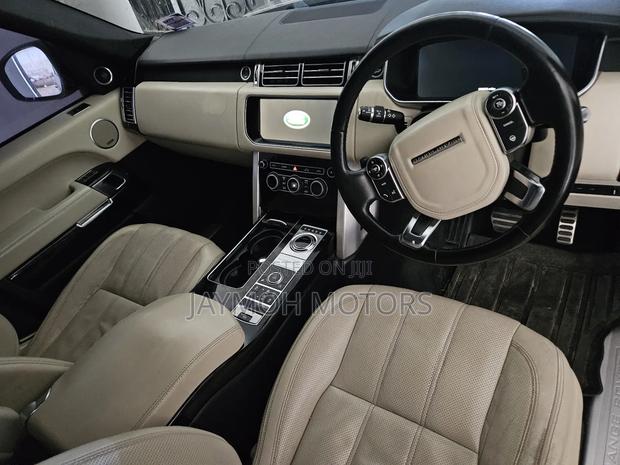 Land Rover Range Rover Vogue 2017 Black