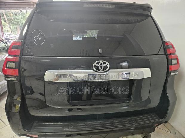 Toyota Land Cruiser Prado 2020 Black